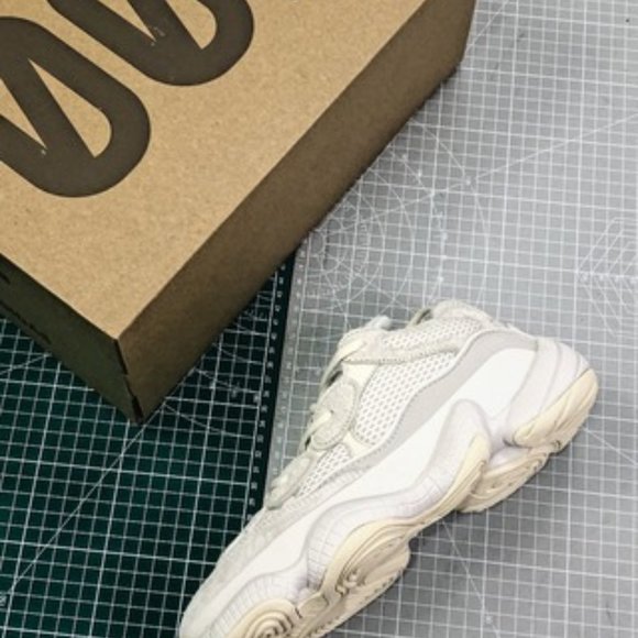Adidas Yeezy Boost 500